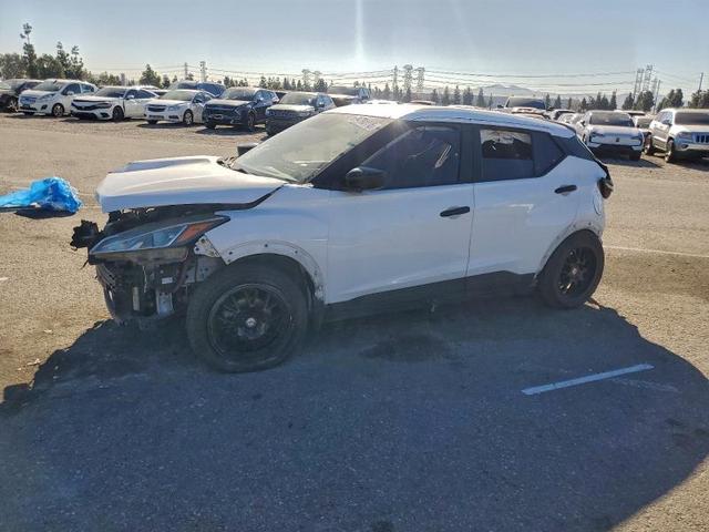 2022 NISSAN KICKS