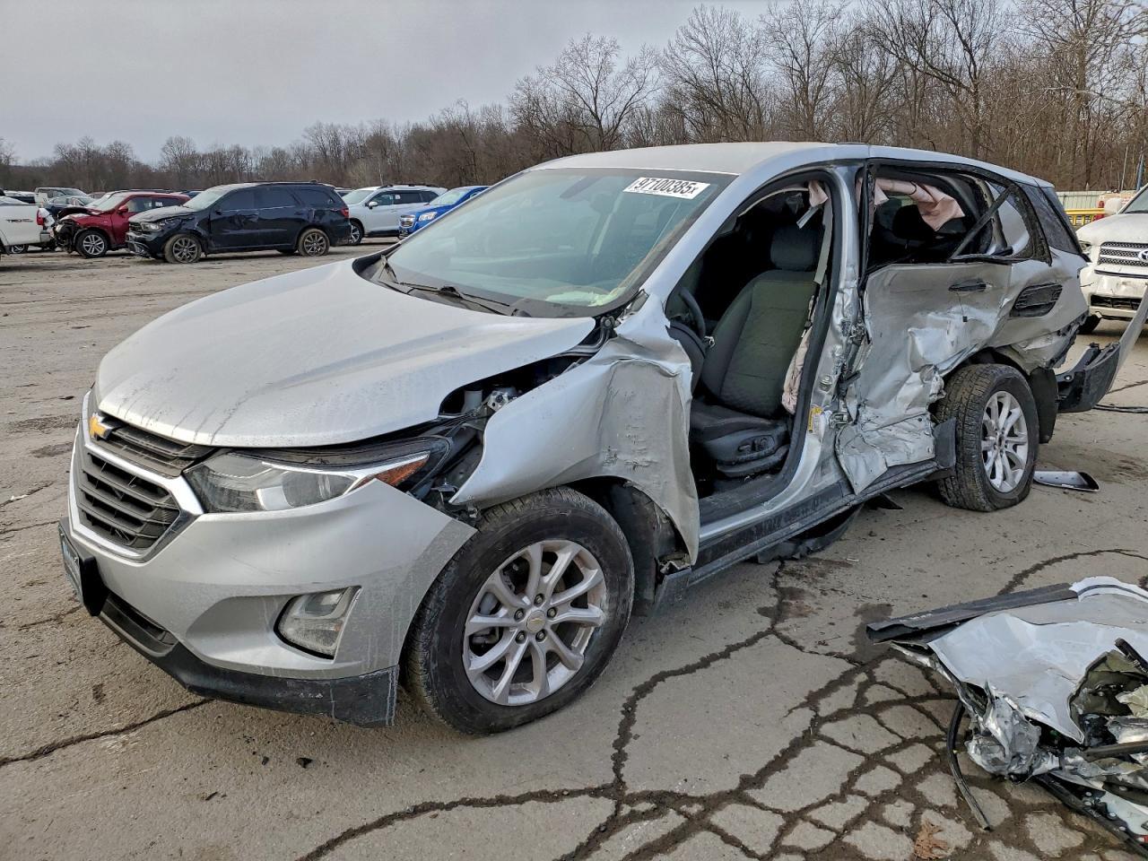 Vue de 2019 CHEVROLET EQUINOX LT, angle 1