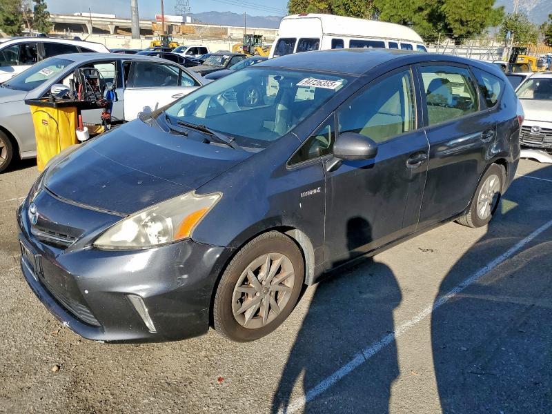 2014 TOYOTA PRIUS V THREE  