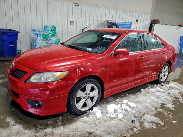 2011 TOYOTA CAMRY SE  