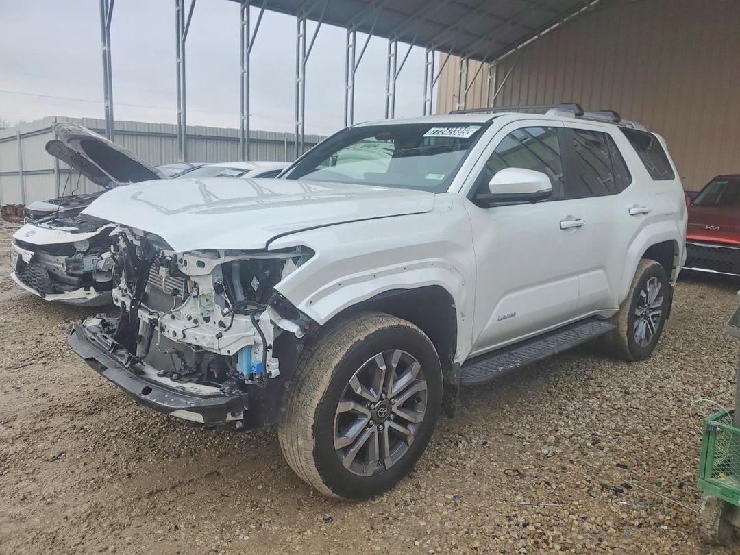 منظر 2025 TOYOTA 4RUNNER LIMITED، زاوية 1