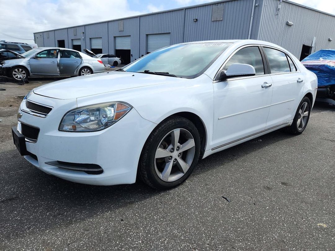 Вид 2012 CHEVROLET MALIBU 2LT, угол 1