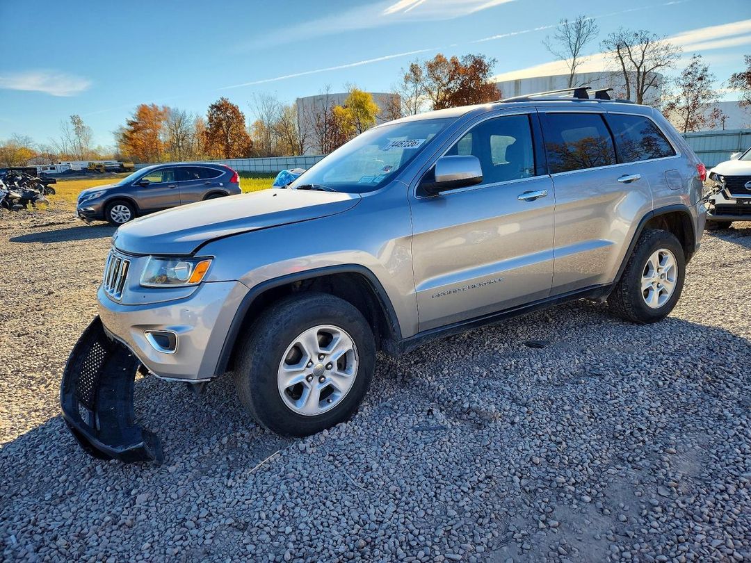Вид 2015 JEEP GRAND CHEROKEE LAREDO, угол 1