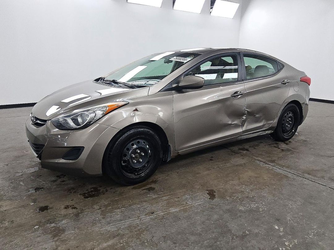 منظر 2012 HYUNDAI ELANTRA GLS، زاوية 1