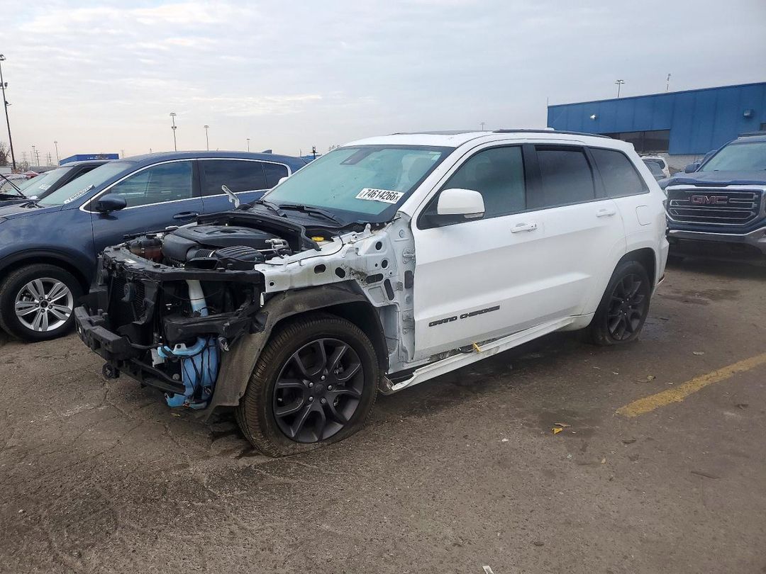 Vue de 2021 JEEP GRAND CHEROKEE OVERLAND, angle 1