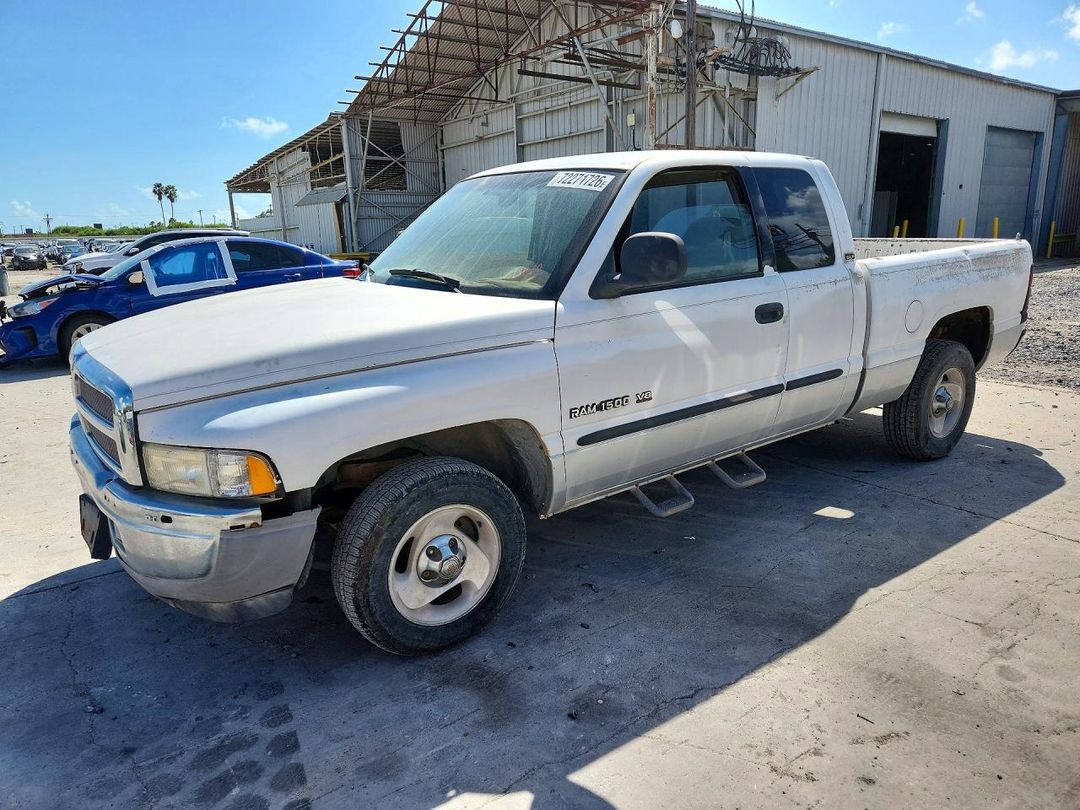 Вид 2001 DODGE RAM 150, угол 1