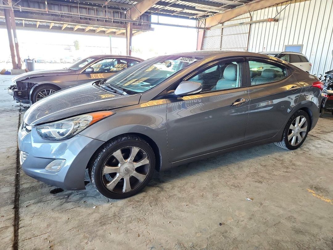 Vista de 2012 HYUNDAI ELANTRA LIMITED, ángulo 1