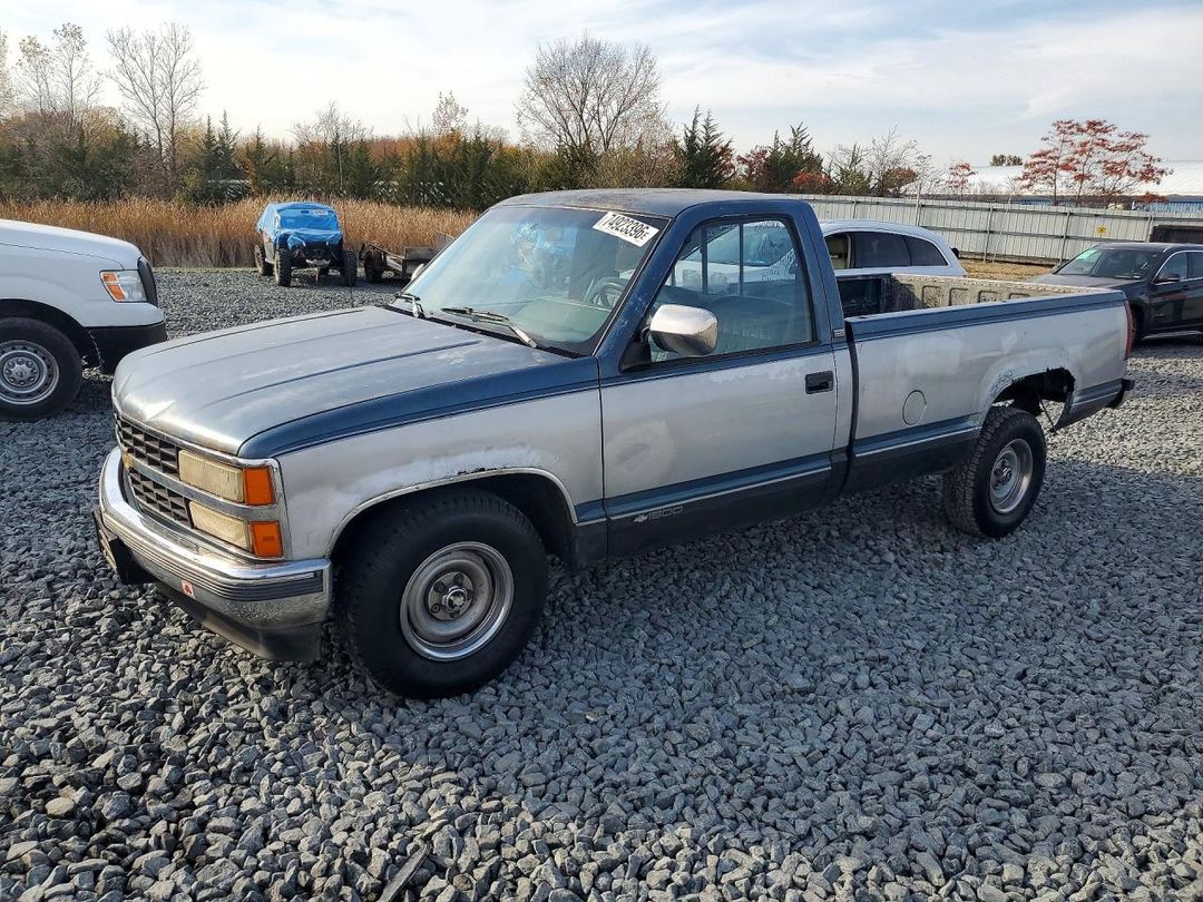 Вид 1990 CHEVROLET GMT-400 C1500, угол 1