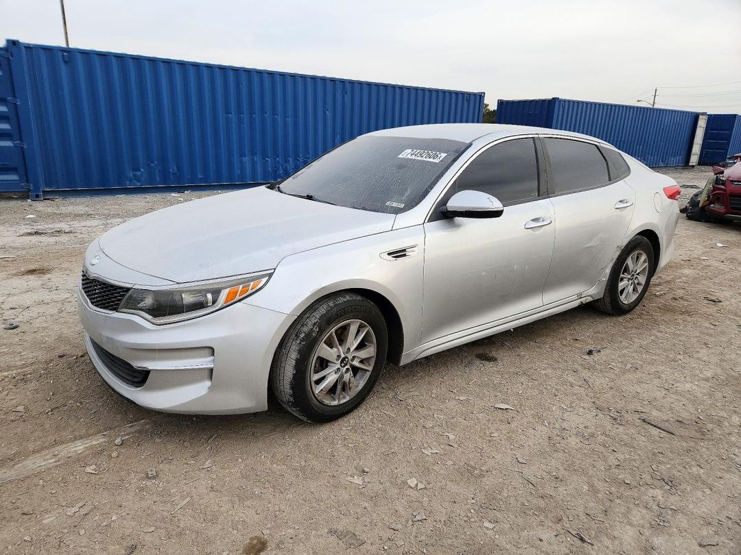Vista de 2018 KIA OPTIMA LX, ángulo 1