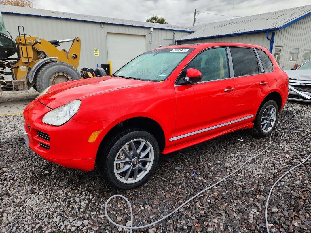 2006 PORSCHE CAYENNE S view, angle 1