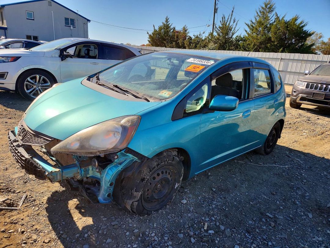 منظر 2013 HONDA FIT، زاوية 1