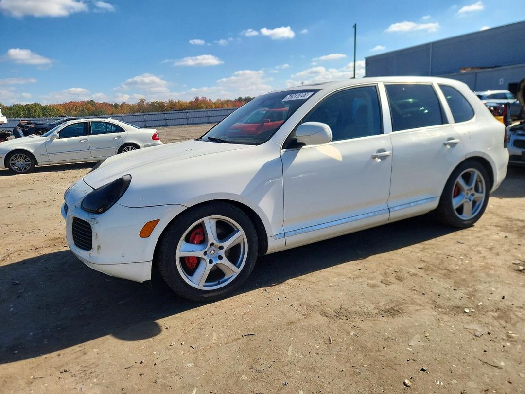 منظر 2006 PORSCHE CAYENNE TURBO، زاوية 1