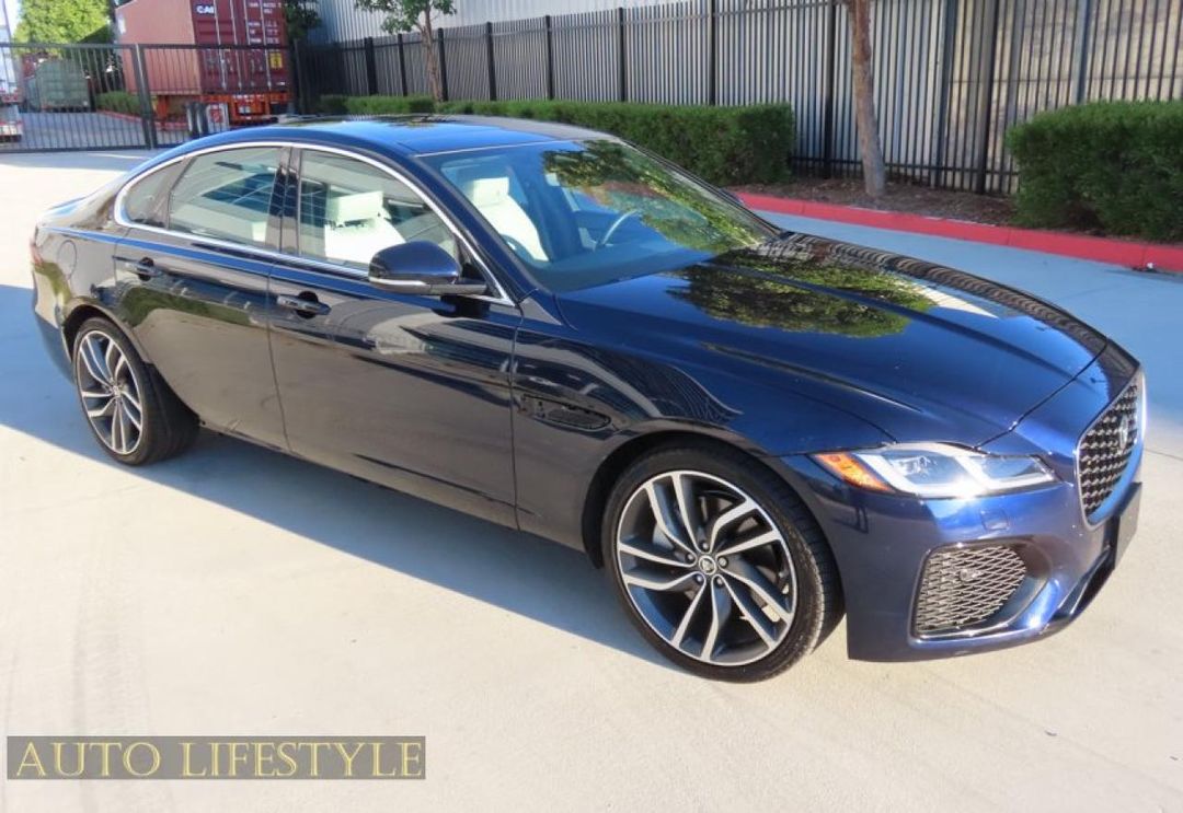 منظر 2024 JAGUAR XF R-DYNAMIC SE، زاوية 1
