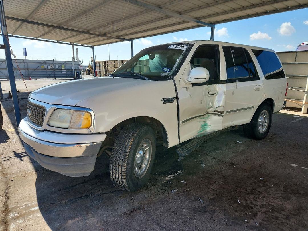 منظر 2001 FORD EXPEDITION XLT، زاوية 1