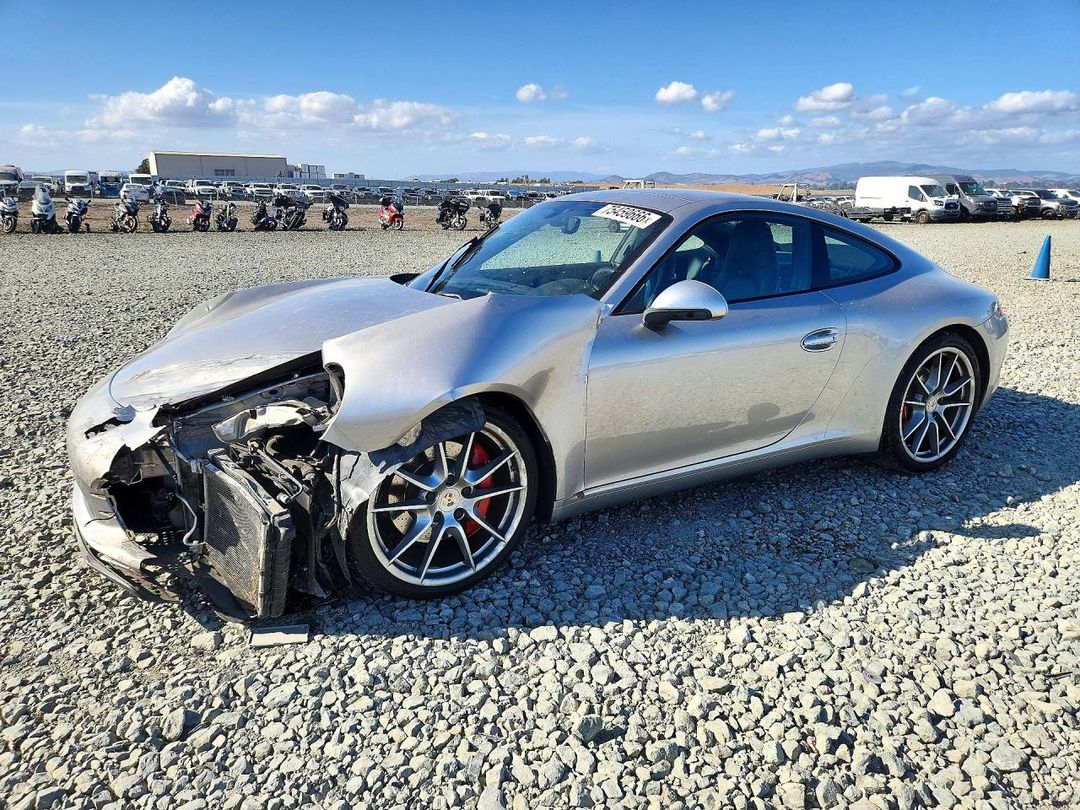 Vue de 2012 PORSCHE 911 CARRERA S, angle 1