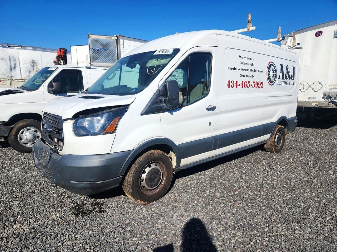 Vista de 2018 FORD TRANSIT T-250, ángulo 1