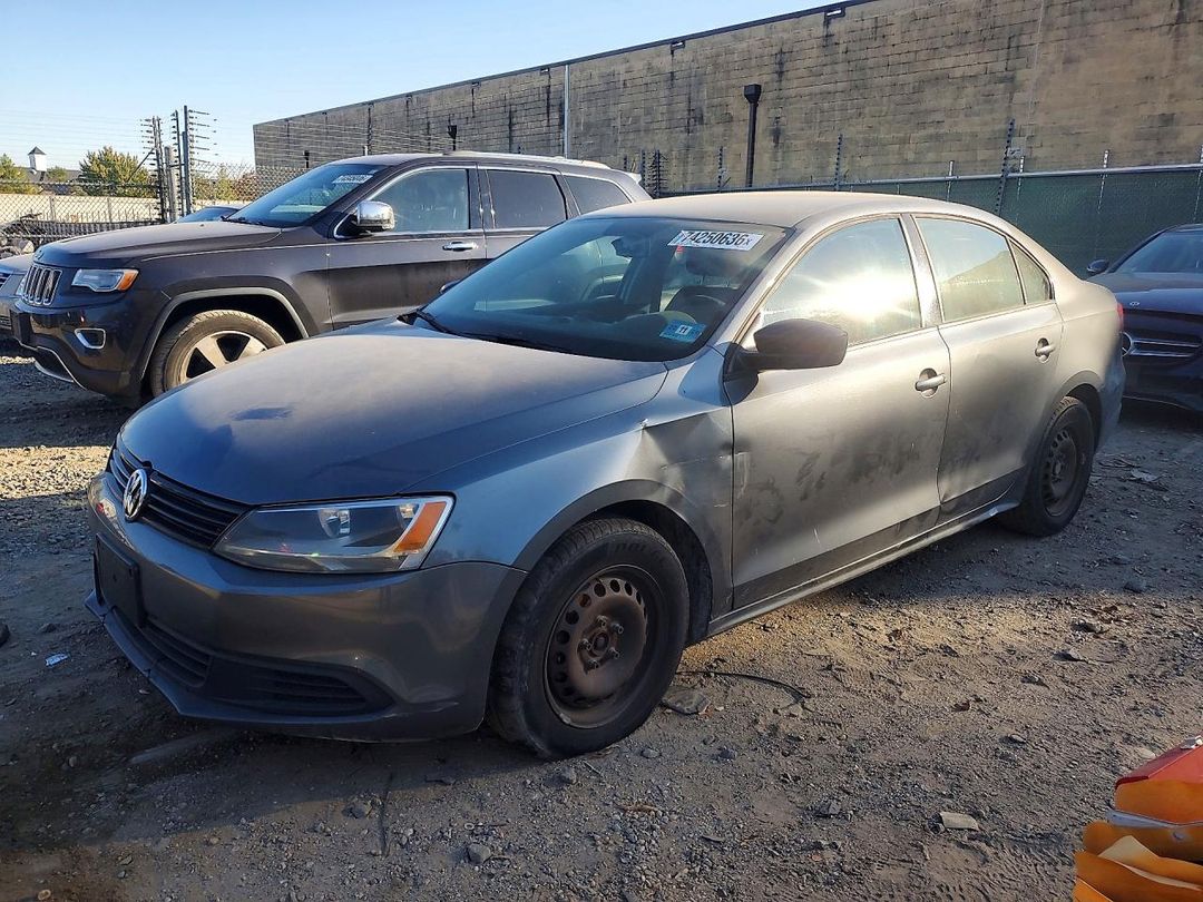 Vue de 2014 VOLKSWAGEN JETTA BASE, angle 1