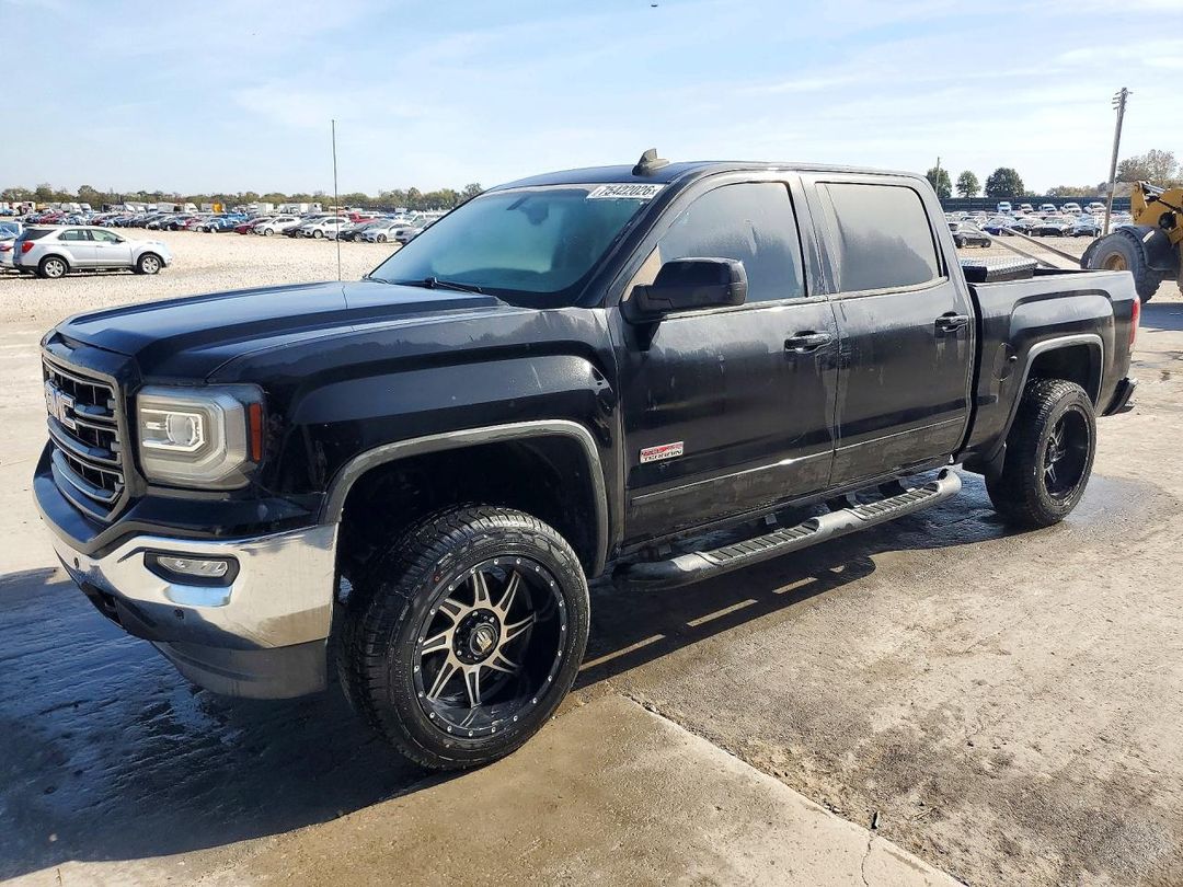 Vue de 2017 GMC SIERRA K1500 SLT, angle 1