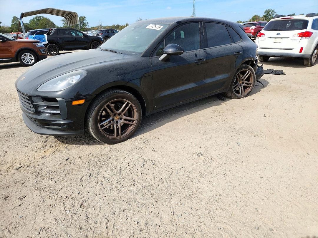 Vue de 2019 PORSCHE MACAN S, angle 1