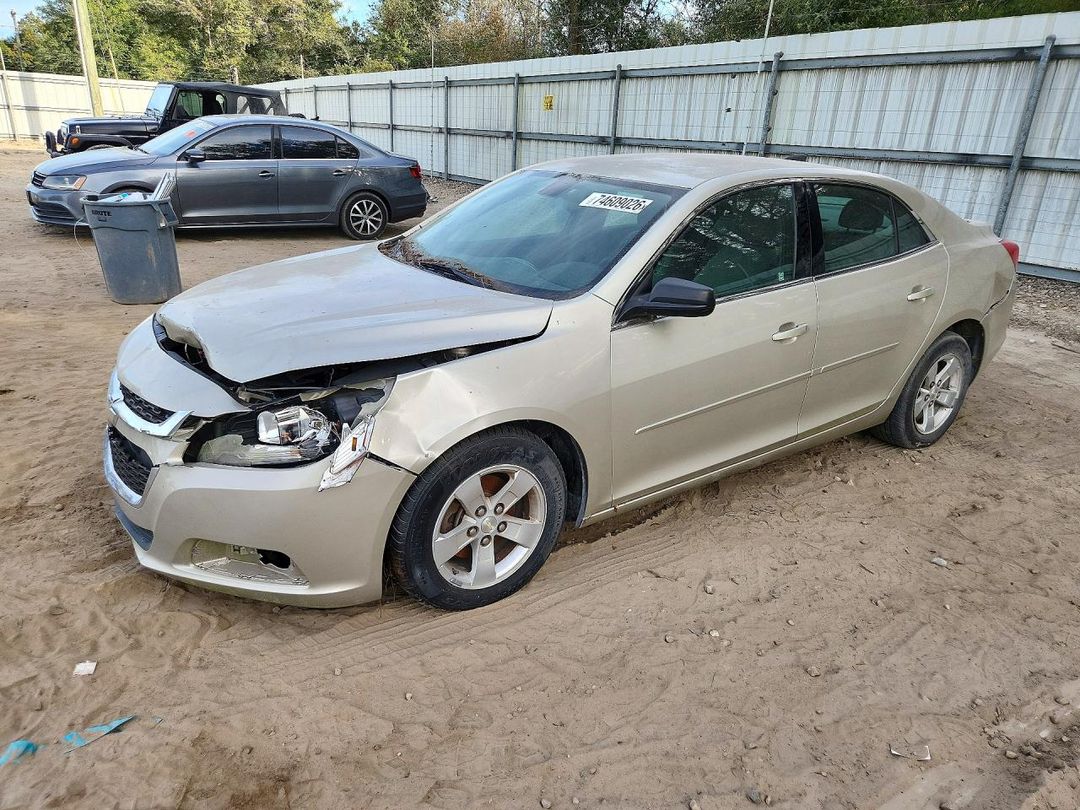 منظر 2015 CHEVROLET MALIBU LS، زاوية 1