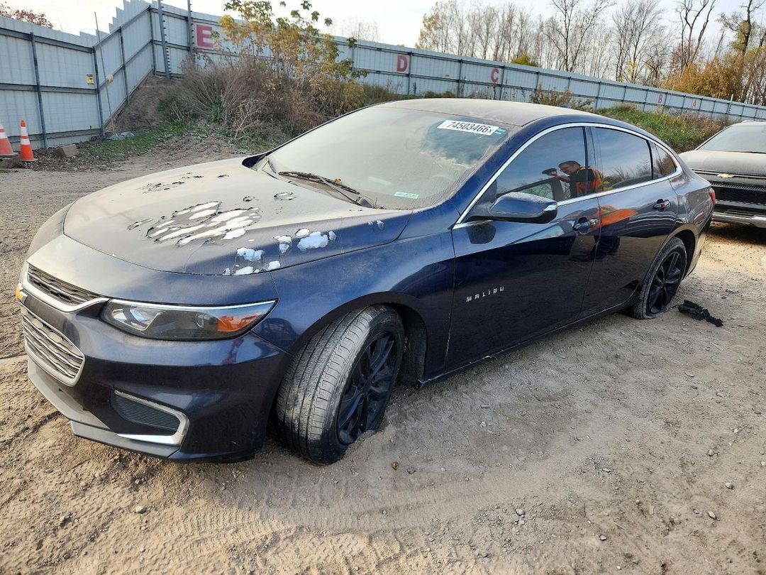 Vue de 2016 CHEVROLET MALIBU LT, angle 1