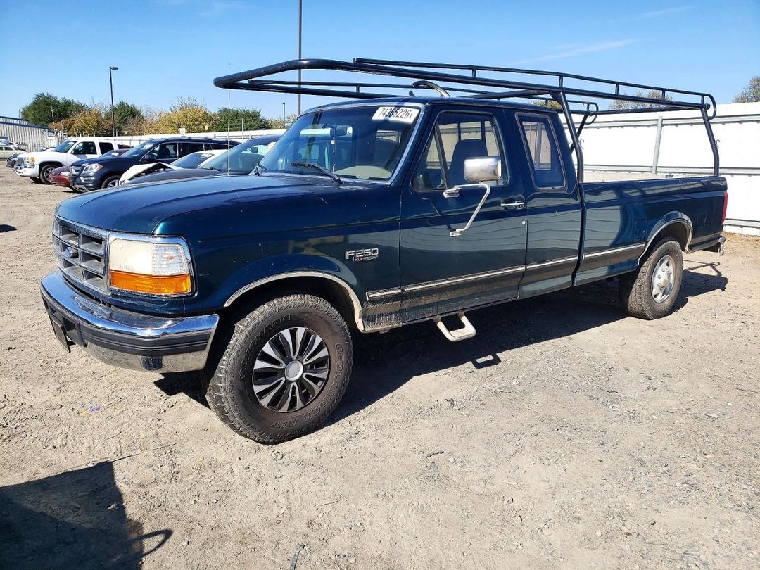منظر 1996 FORD F250، زاوية 1