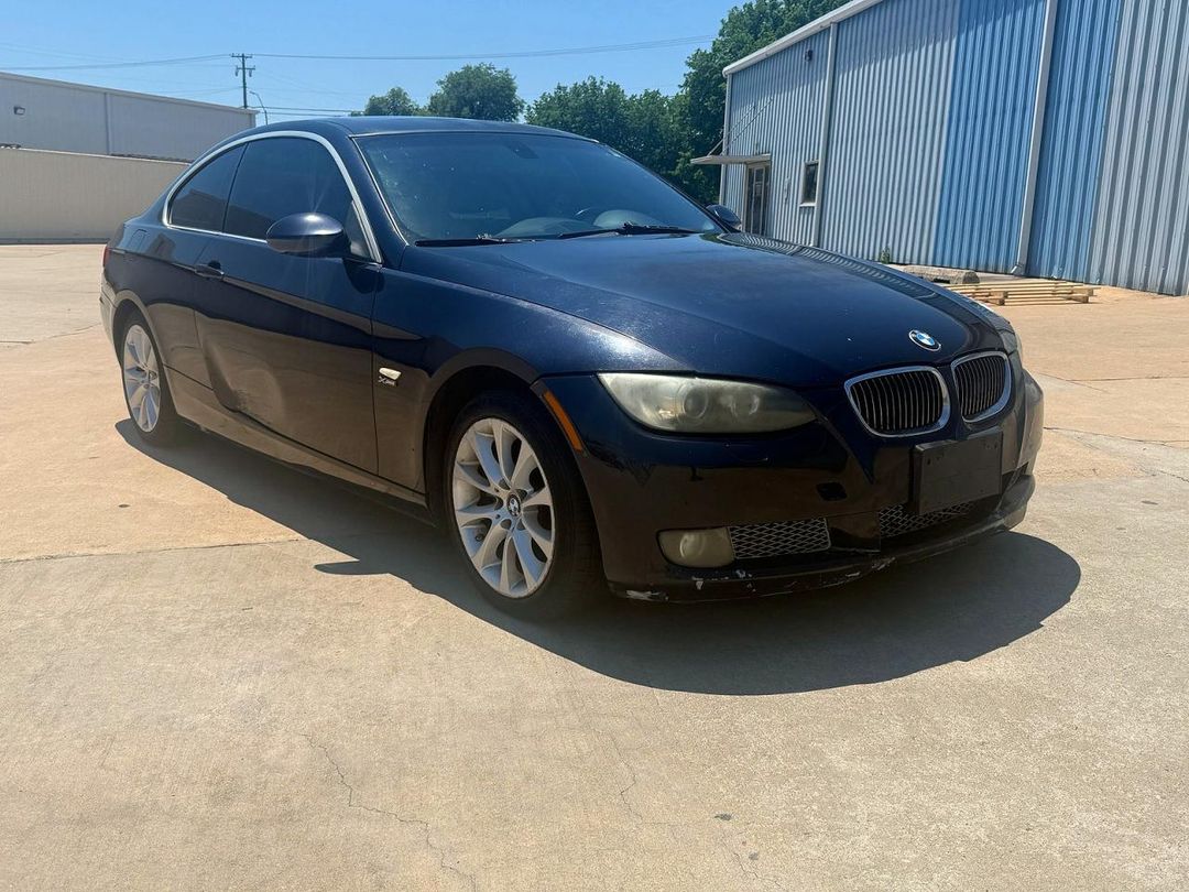 منظر 2008 BMW 335 XI، زاوية 1