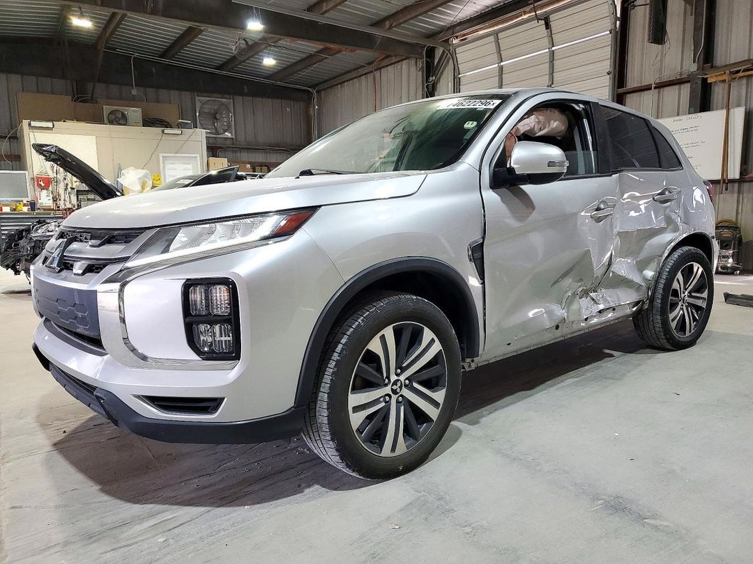 منظر 2021 MITSUBISHI OUTLANDER SPORT SE، زاوية 1
