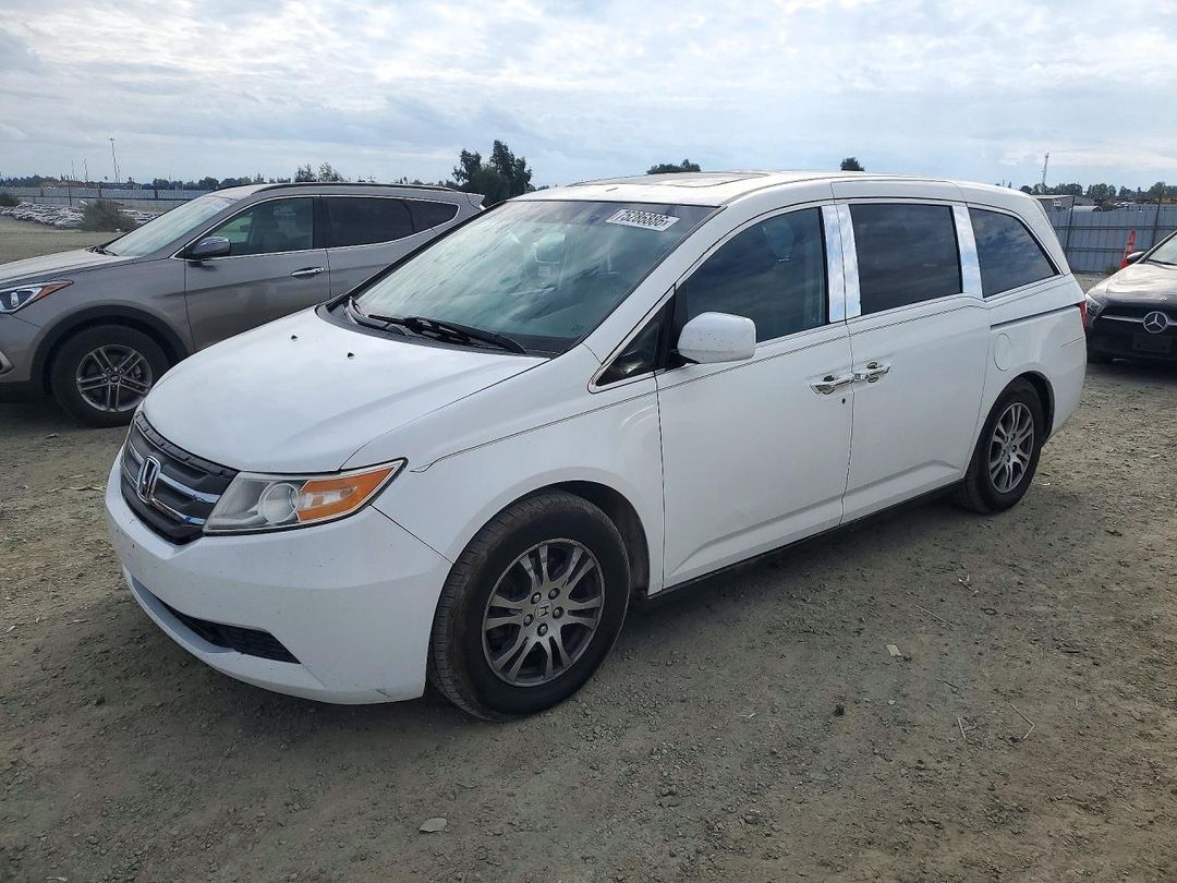 Vue de 2012 HONDA ODYSSEY EXL, angle 1
