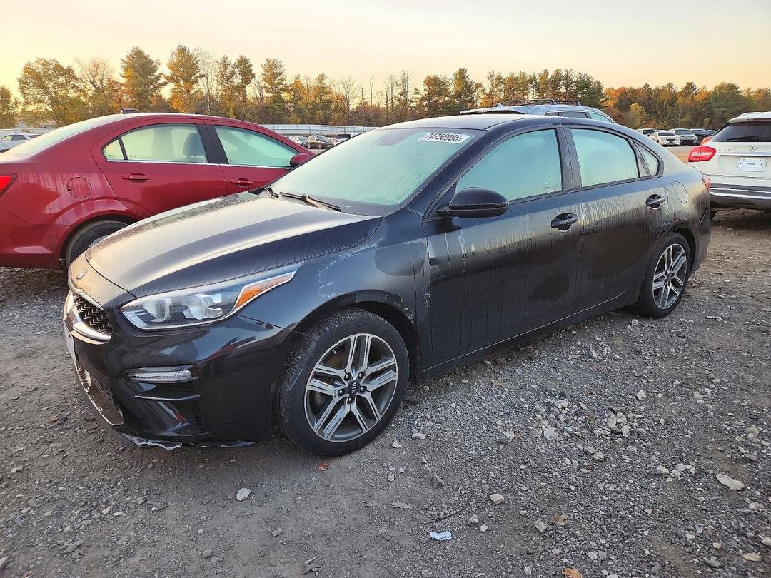 Vue de 2019 KIA FORTE S, angle 1