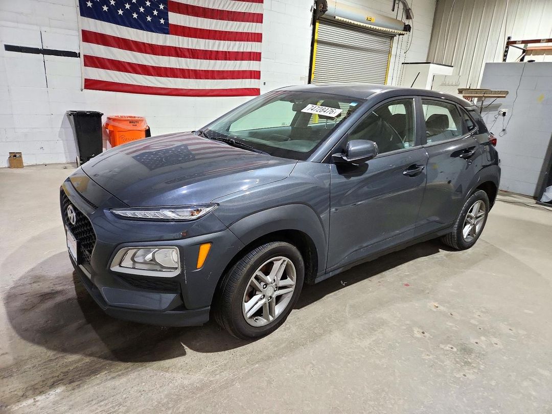 Vue de 2018 HYUNDAI KONA SE, angle 1