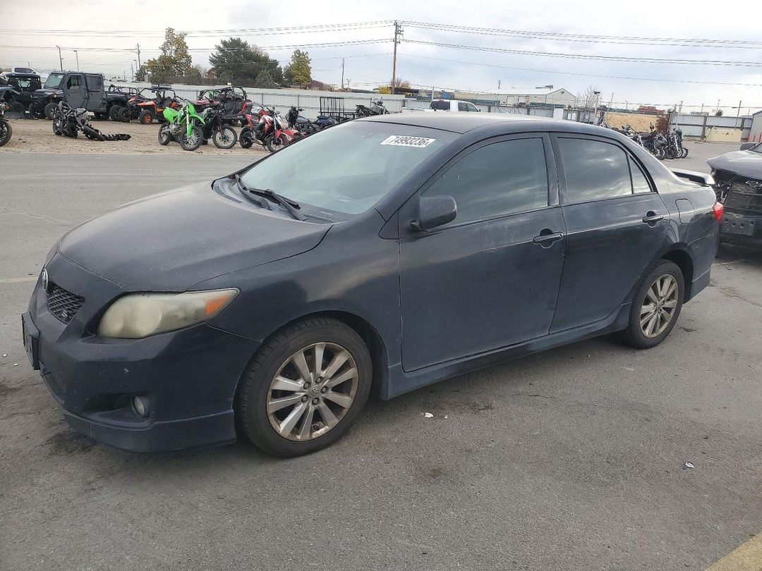 Вид 2010 TOYOTA COROLLA S, угол 1