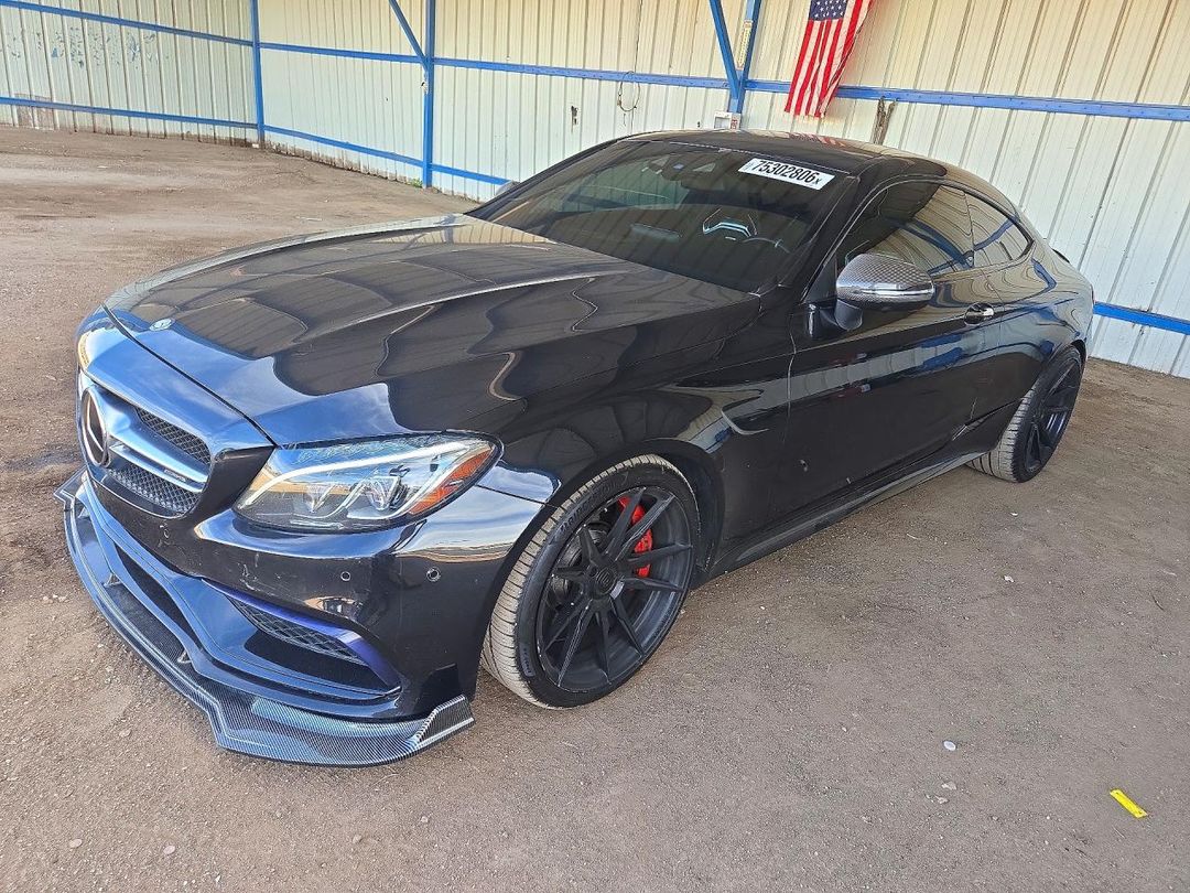 Vista de 2017 MERCEDES-BENZ C 63 AMG-S, ángulo 1