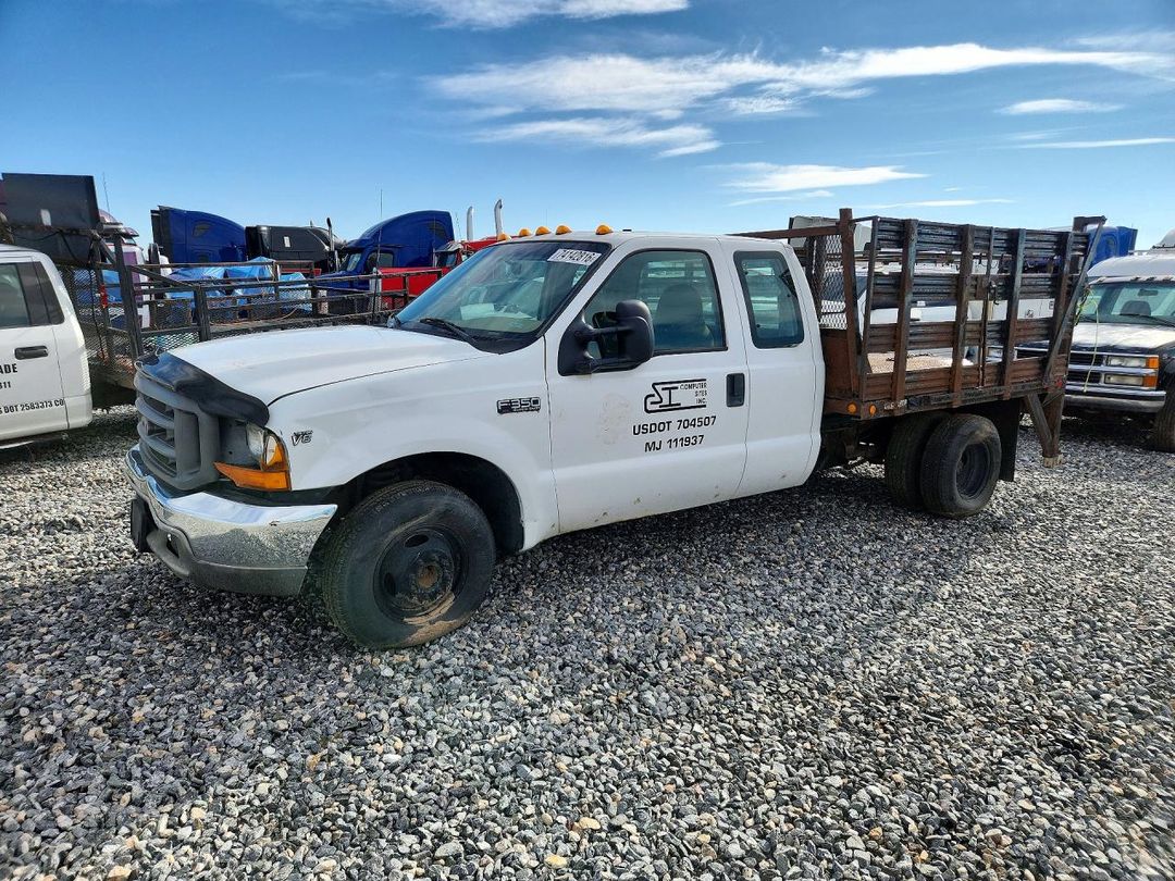 Vista de 1999 FORD F-350, ángulo 1