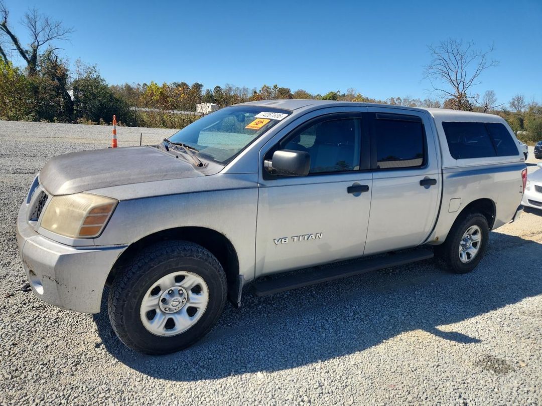 Vue de 2006 NISSAN TITAN XE FFV, angle 1