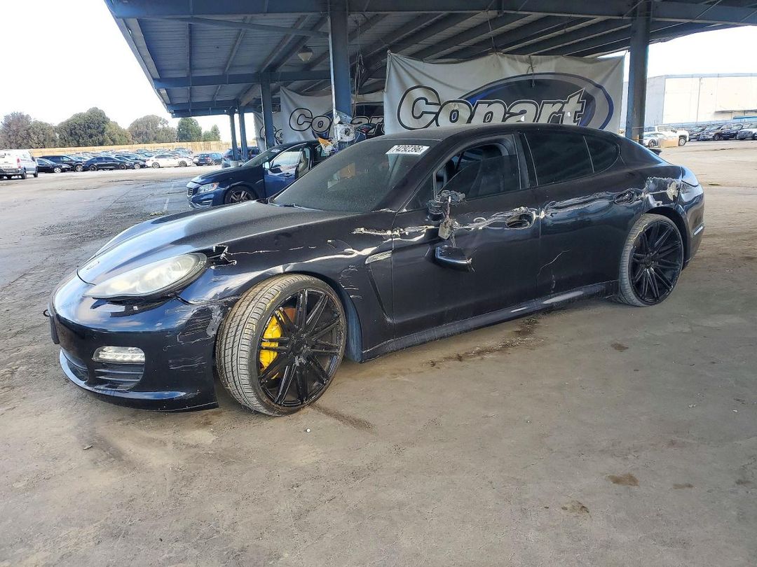 Vista de 2012 PORSCHE PANAMERA 2, ángulo 1