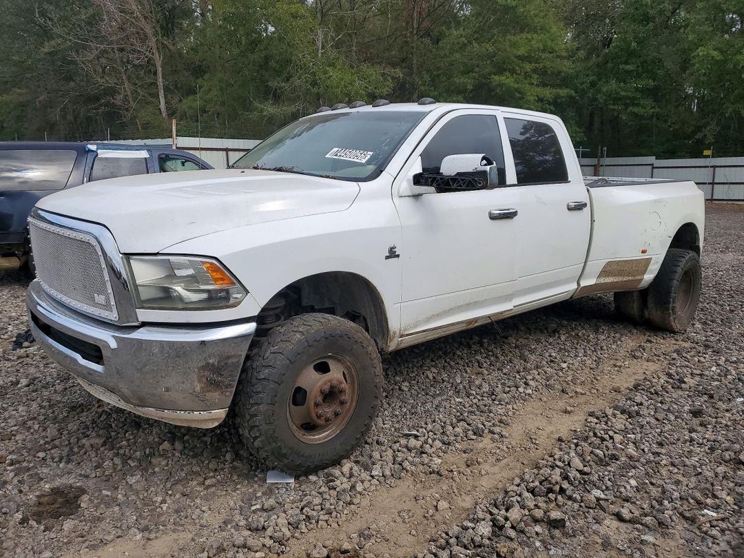 Vue de 2012 DODGE RAM 3500 ST, angle 1