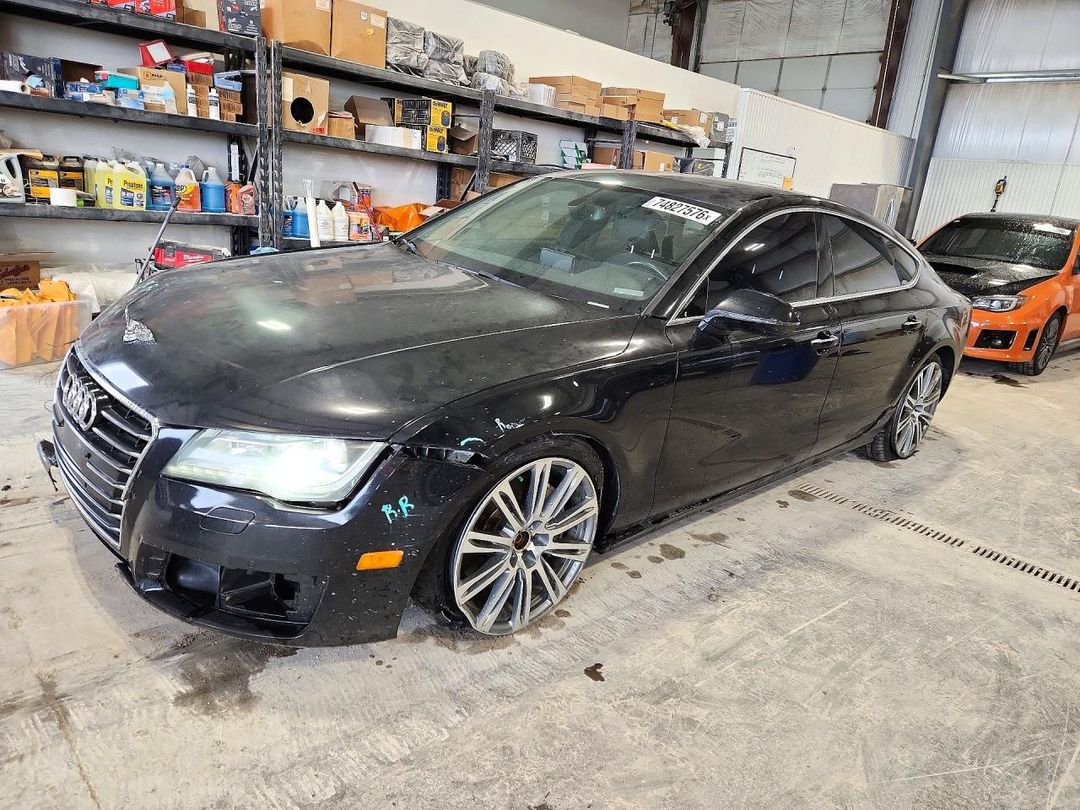 منظر 2014 AUDI A7 PREMIUM PLUS، زاوية 1
