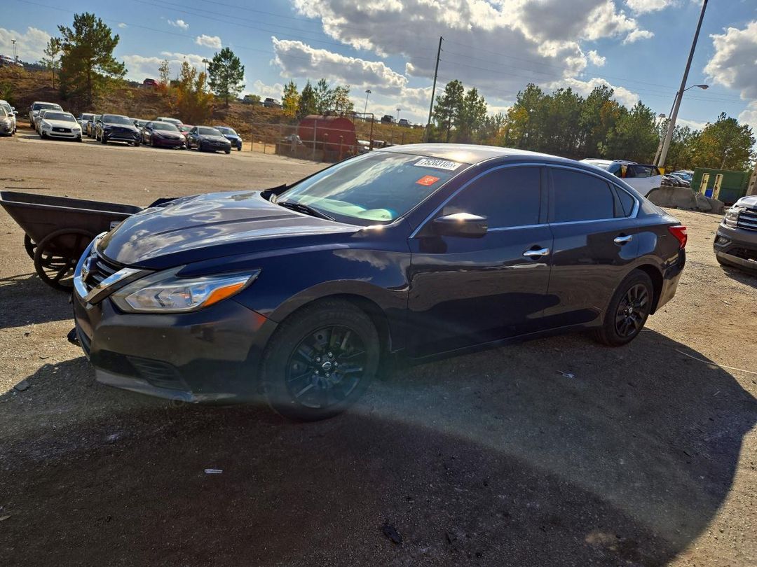 Vue de 2016 NISSAN ALTIMA 2.5 S, angle 1