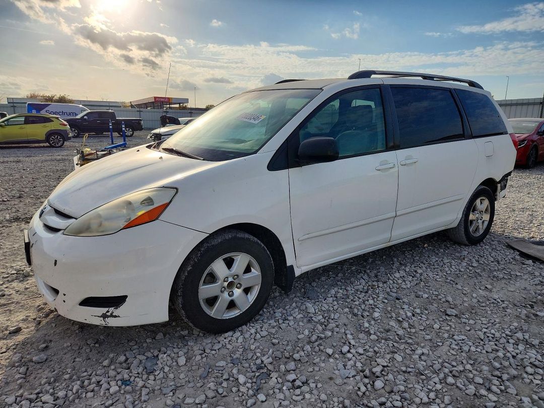 Vista de 2008 TOYOTA SIENNA LE 7-PASSENGER, ángulo 1