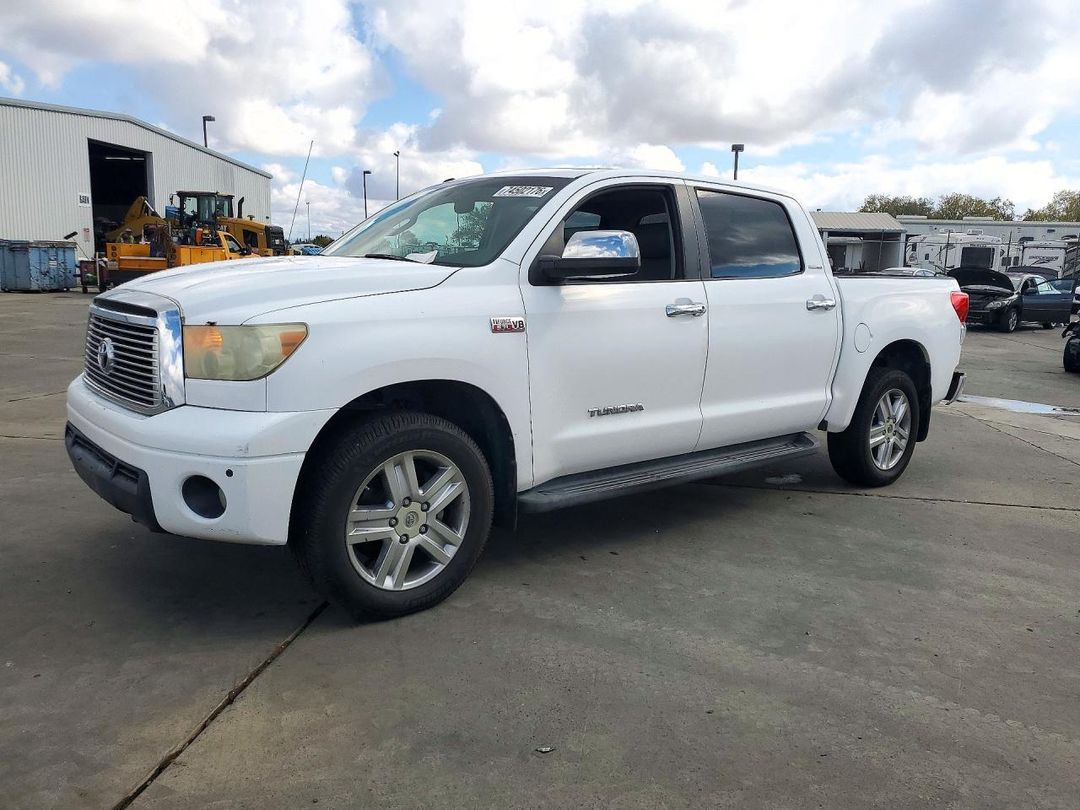 2010 TOYOTA TUNDRA CREWMAX LIMITED view, angle 1