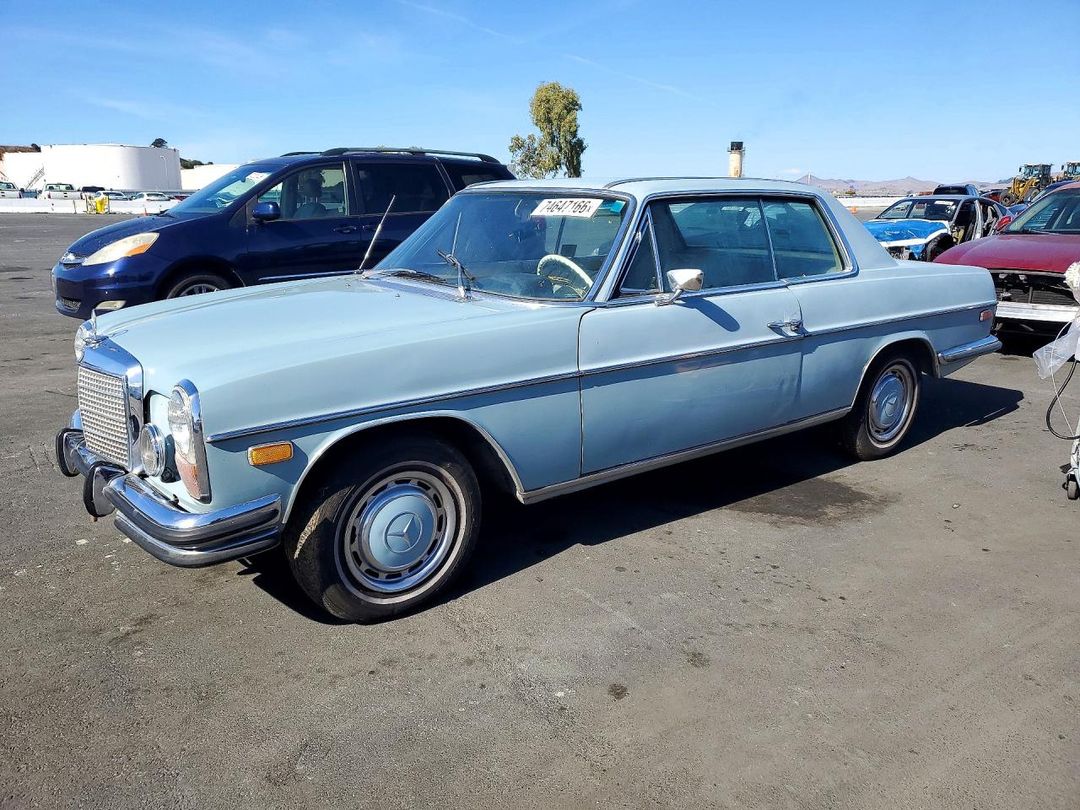Vista de 1971 MERCEDES BENZ 250C 2 DOOR, ángulo 1