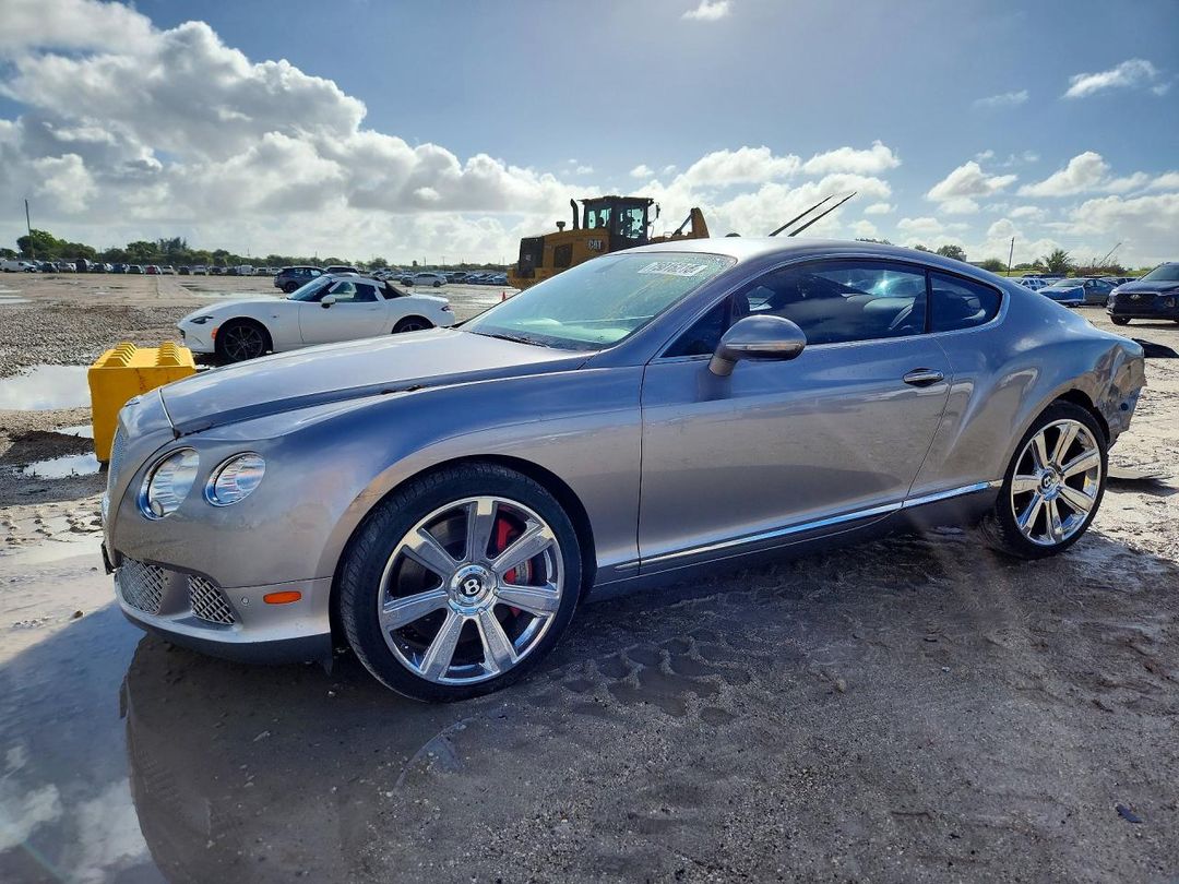 منظر 2012 BENTLEY CONTINENTAL GT، زاوية 1