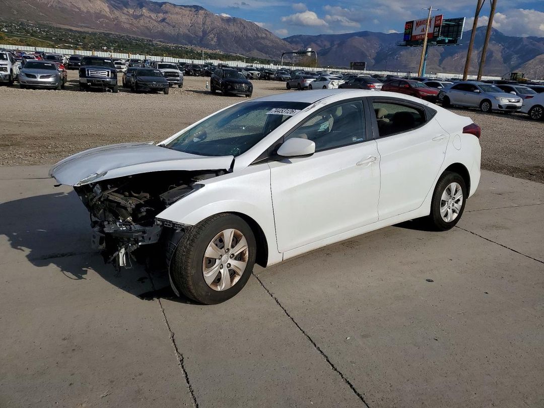 Vista de 2016 HYUNDAI ELANTRA SE, ángulo 1