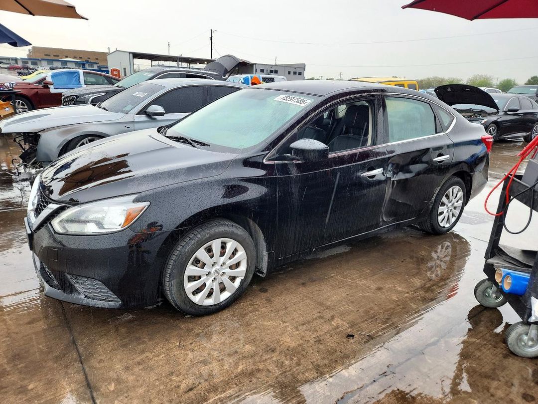 منظر 2017 NISSAN SENTRA SV، زاوية 1