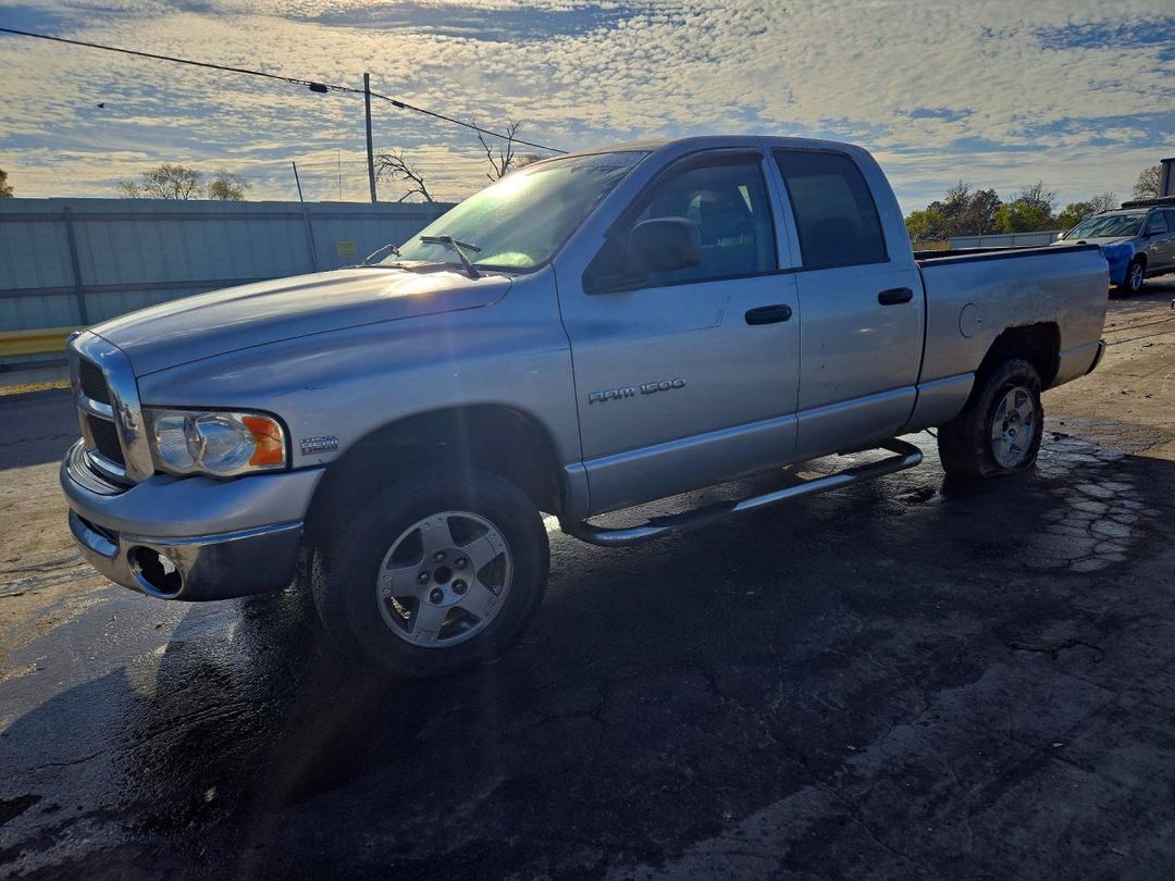 Вид 2005 DODGE RAM 1500 ST, угол 1