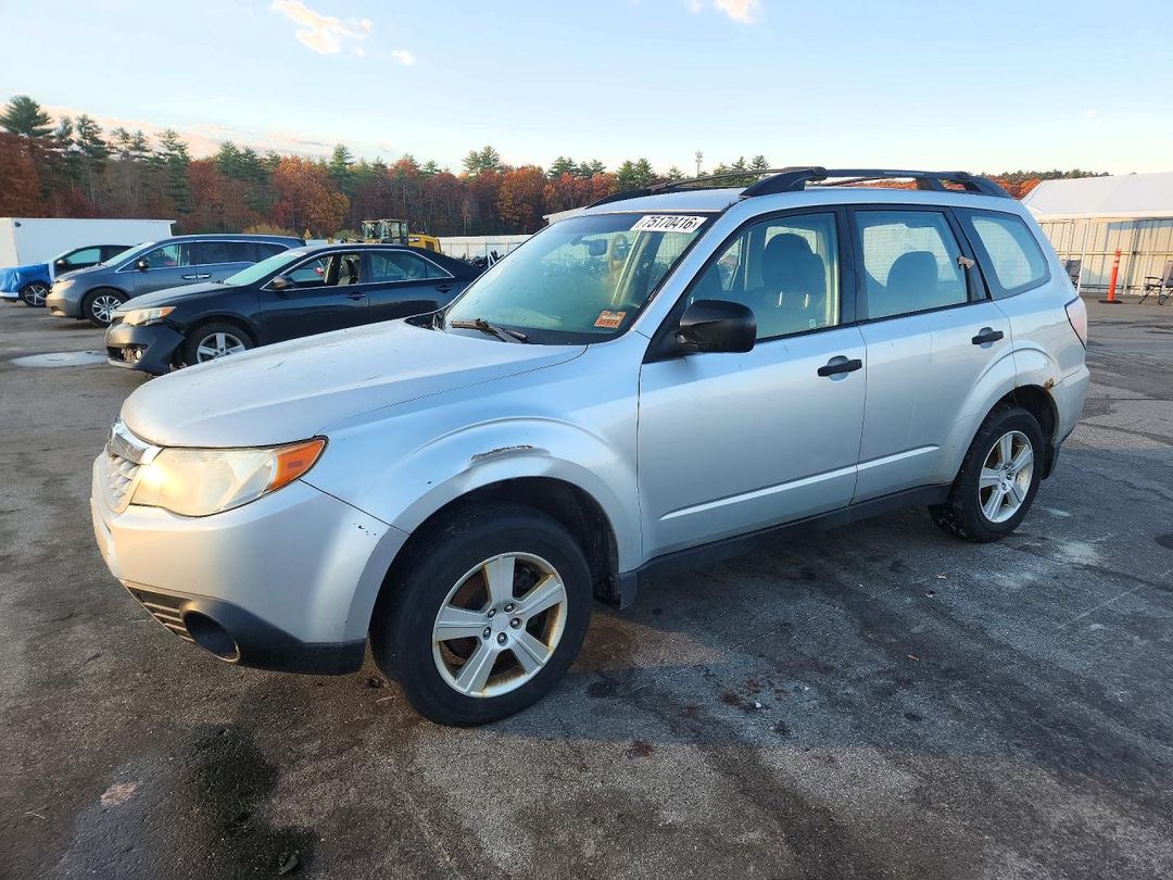 2011 SUBARU FORESTER 2.5X view, angle 1