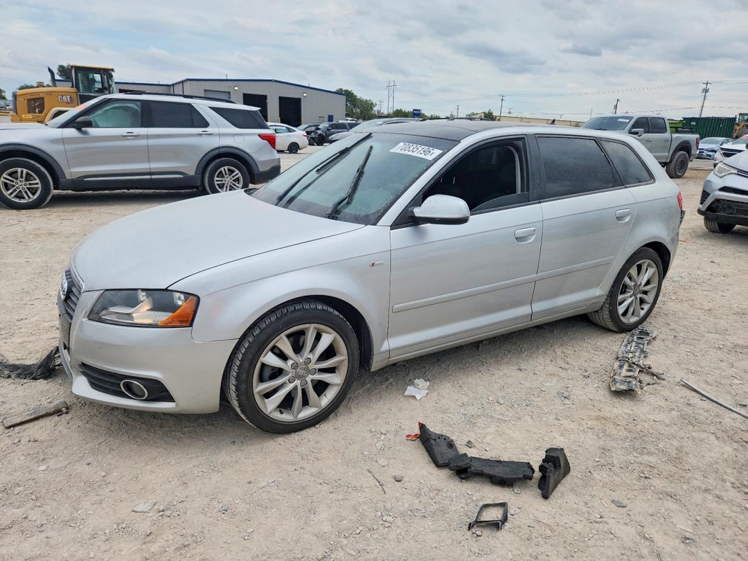 منظر 2012 AUDI A3 PREMIUM، زاوية 1