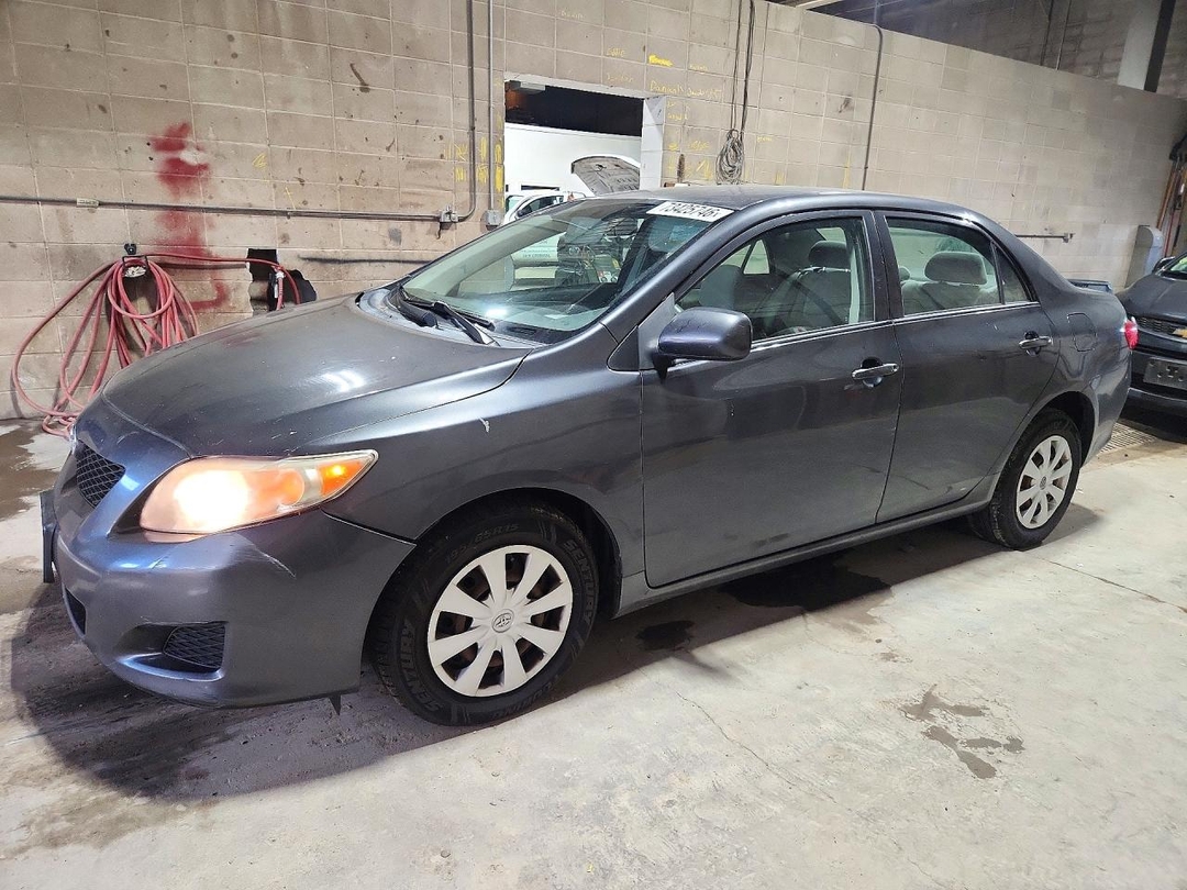 Vue de 2009 TOYOTA COROLLA LE, angle 1
