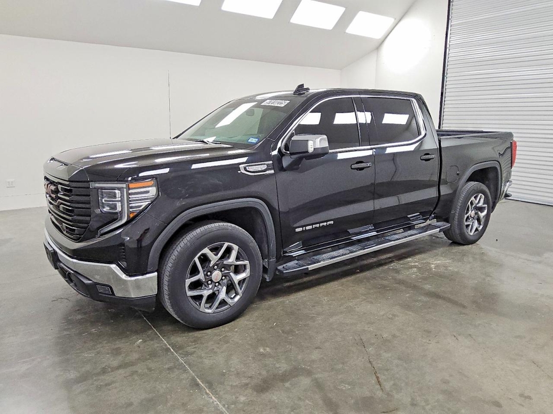 منظر 2023 GMC SIERRA C1500 SLT، زاوية 1